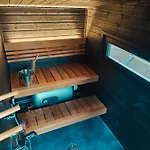 Lapland Riverside 1 Vadelma, Yllaes, Tiny With Sauna, Fireplace, Terrace, Bbq, Wifi, Ski, Fishing, Pets Ok