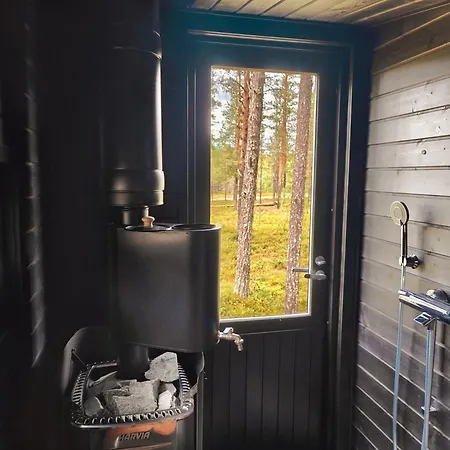 Lapland Riverside 1 Vadelma, Yllaes, Tiny With Sauna, Fireplace, Terrace, Bbq, Wifi, Ski, Fishing, Pets Ok *