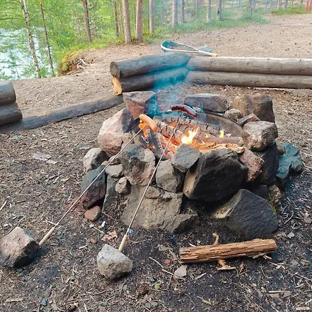 木屋 Lapland Riverside 1 Vadelma, Yllaes, Tiny With Sauna, Fireplace, Terrace, Bbq, Wifi, Ski, Fishing, Pets Ok *