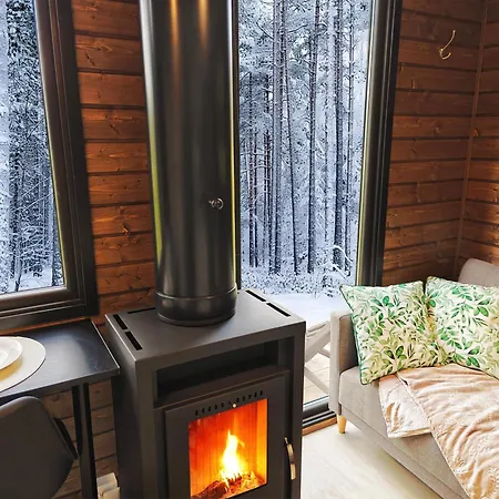 Lapland Riverside 1 Vadelma, Yllaes, Tiny With Sauna, Fireplace, Terrace, Bbq, Wifi, Ski, Fishing, Pets Ok Äkäslompolo